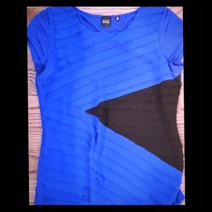 Black Saks Fifth Avenue ruffle short sleeve tee